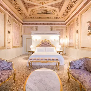 ***** Hotel Ca' Bonfadini Historic Experience Italie