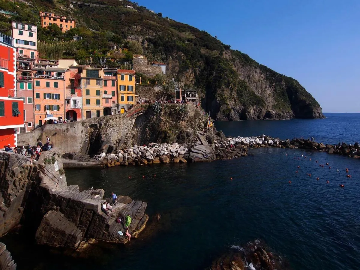 Ai Pesci Room Rental Riomaggiore