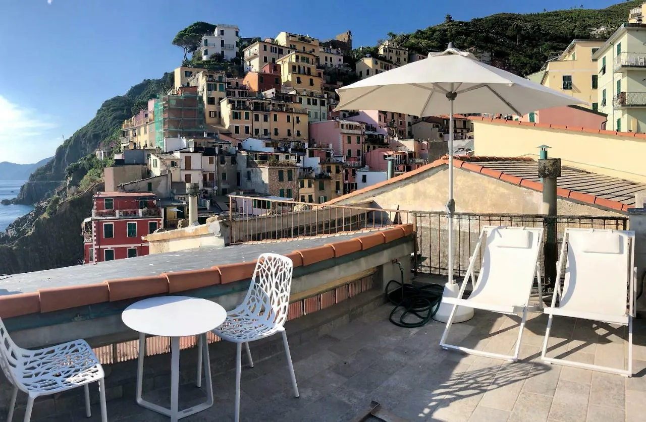 Ai Pesci Room Rental Riomaggiore